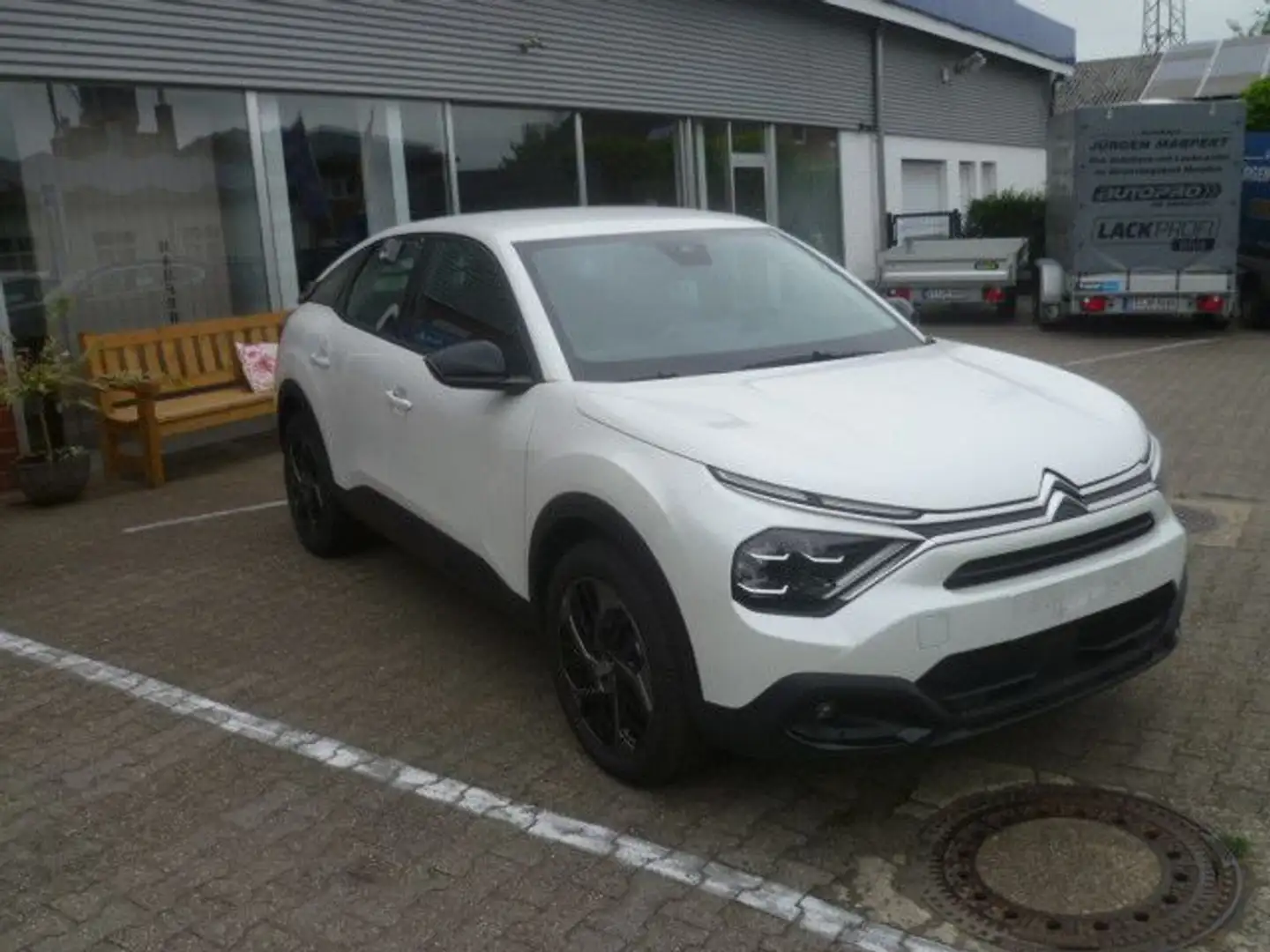 Citroen C4 Lim. Plus Kamera DAB Tempomat Weiß - 2