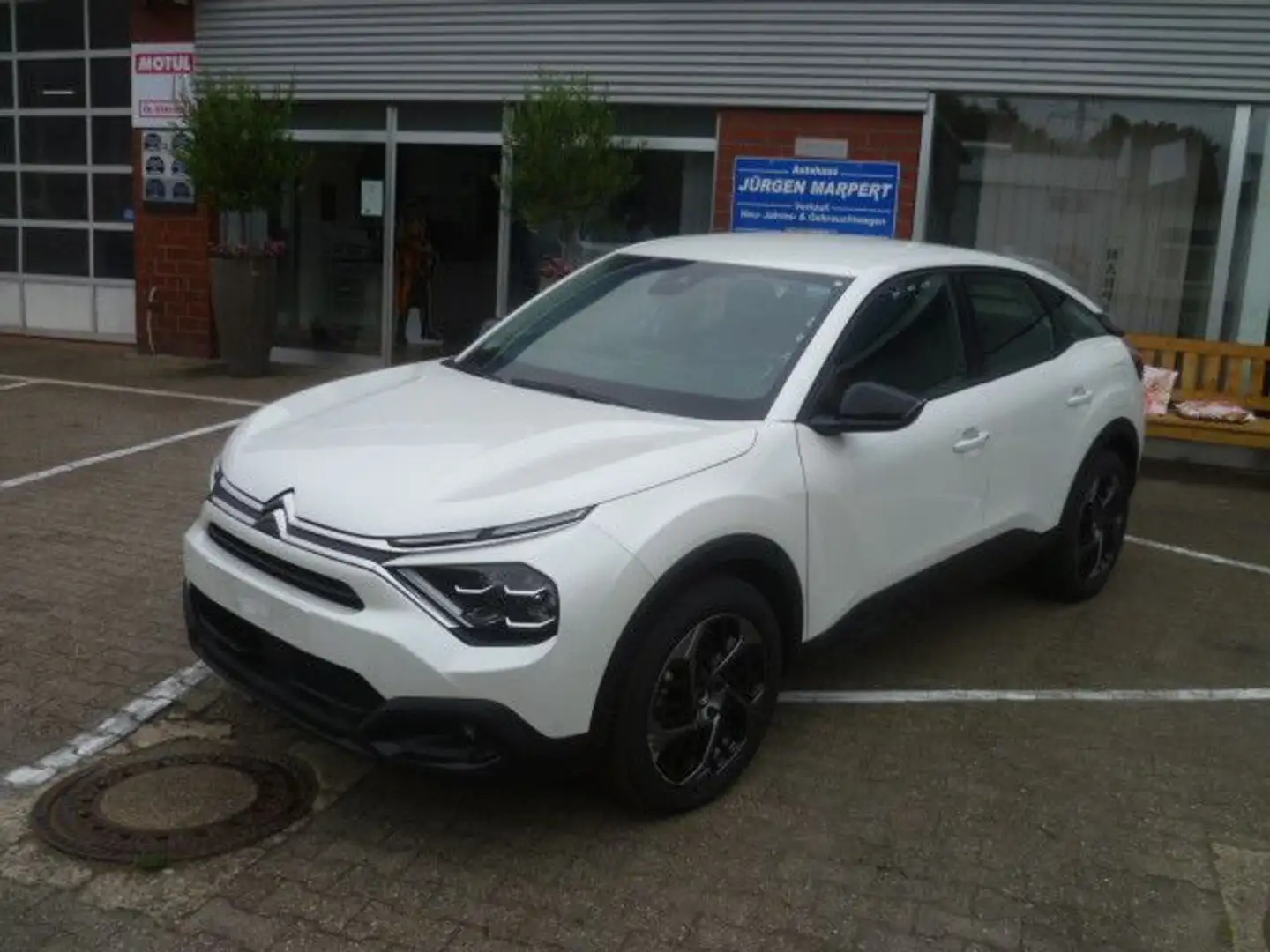Citroen C4 Lim. Plus Kamera DAB Tempomat Weiß - 1