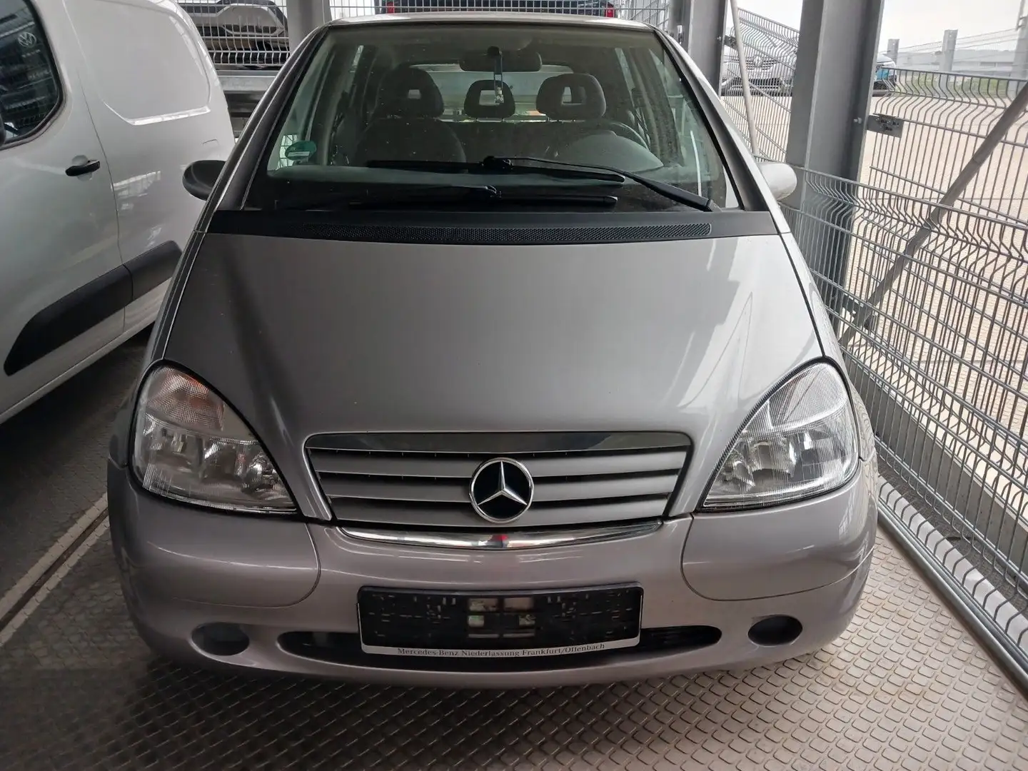 Mercedes-Benz A 160 ELEGANCE AUTOMATIK KLIMA TUV 3=2027 Plateado - 1