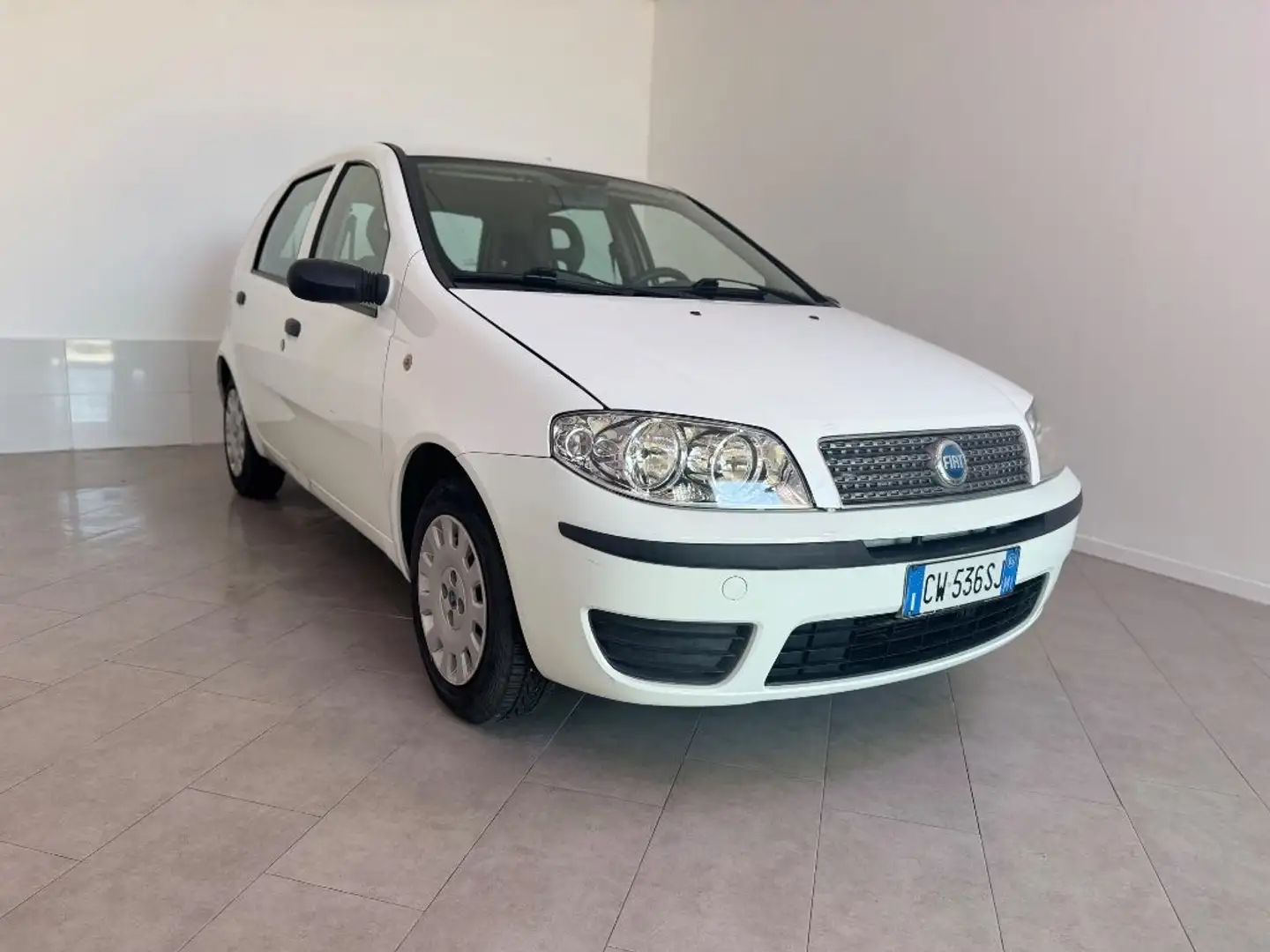 Fiat Punto 1.2 Dynamic 5 porte Biały - 2