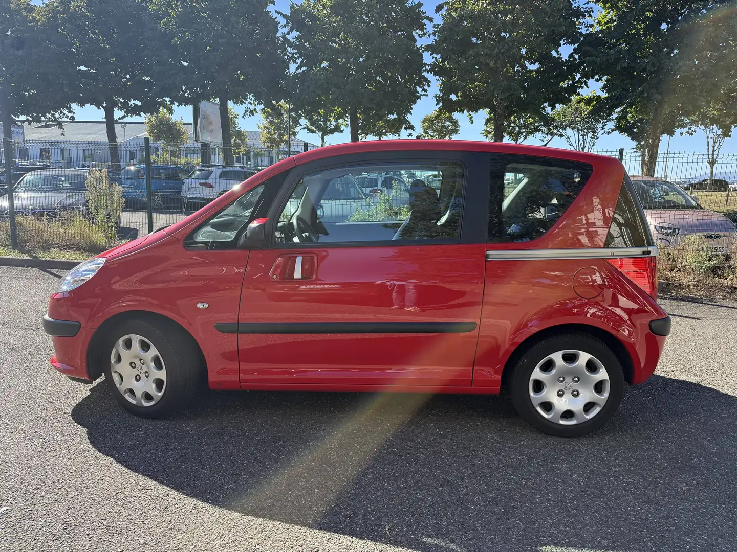 Peugeot 1007 1.4 Trendy Rot - 2