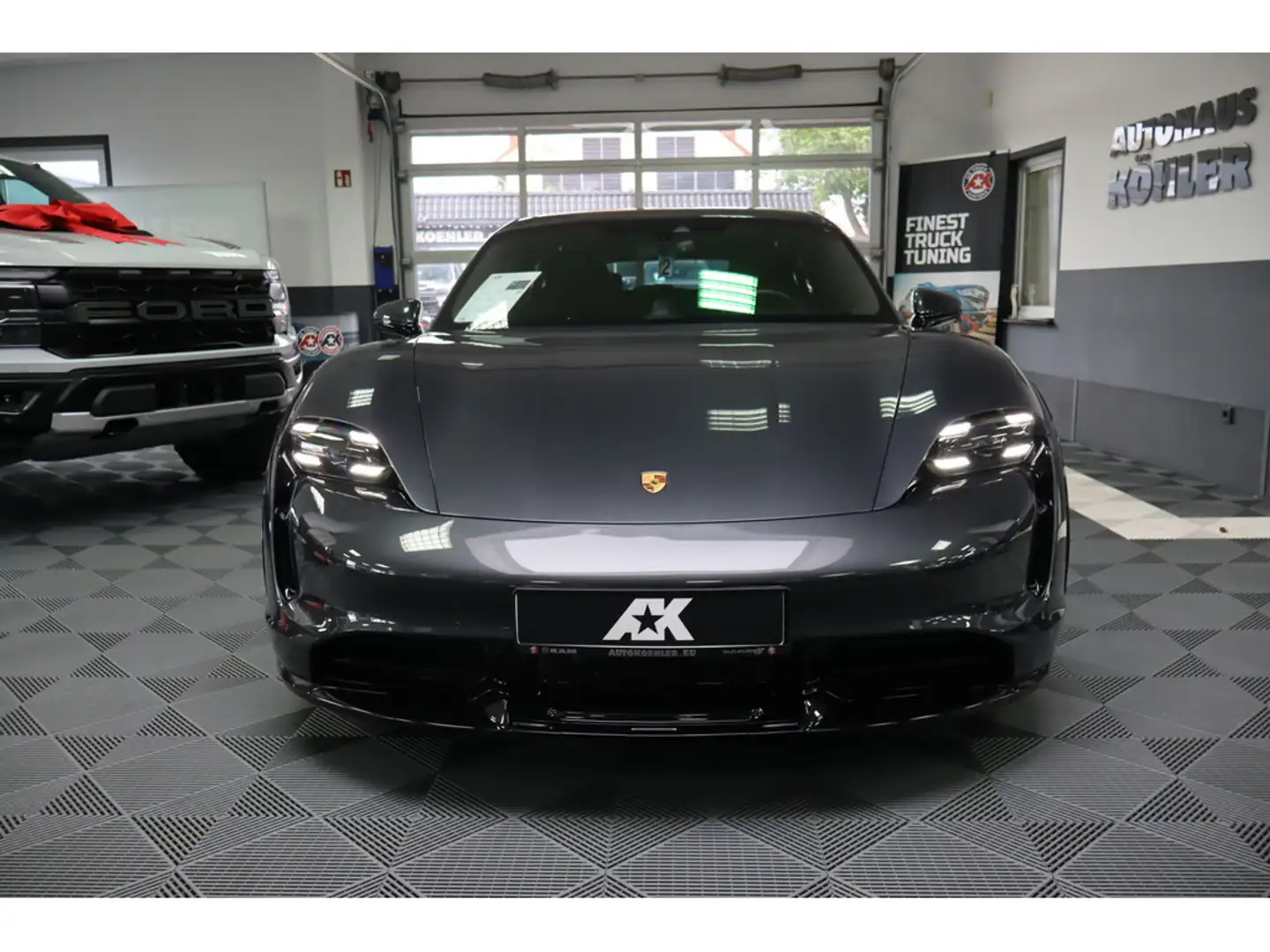 Porsche Taycan Cross Turismo Turbo Approved Service NEU! Grau - 2