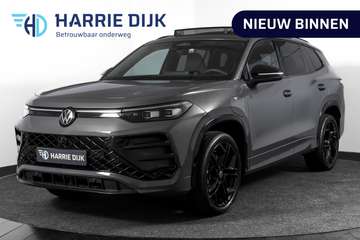 1.5 eHybrid 272 PK R-Line Edition | Black Style |