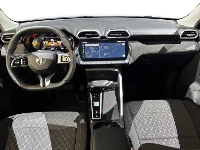 MG ZS view 13