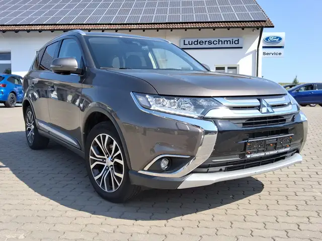 Mitsubishi Outlander Top 4WD