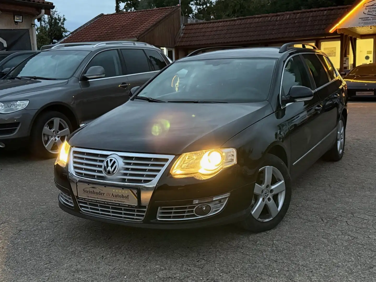 Volkswagen Passat Variant Sportline 4Motion AHK, R-Kamera Schwarz - 1