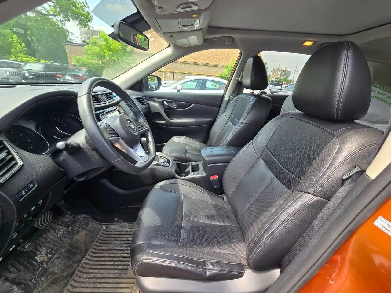 Nissan Rogue снимка Nissan Rogue