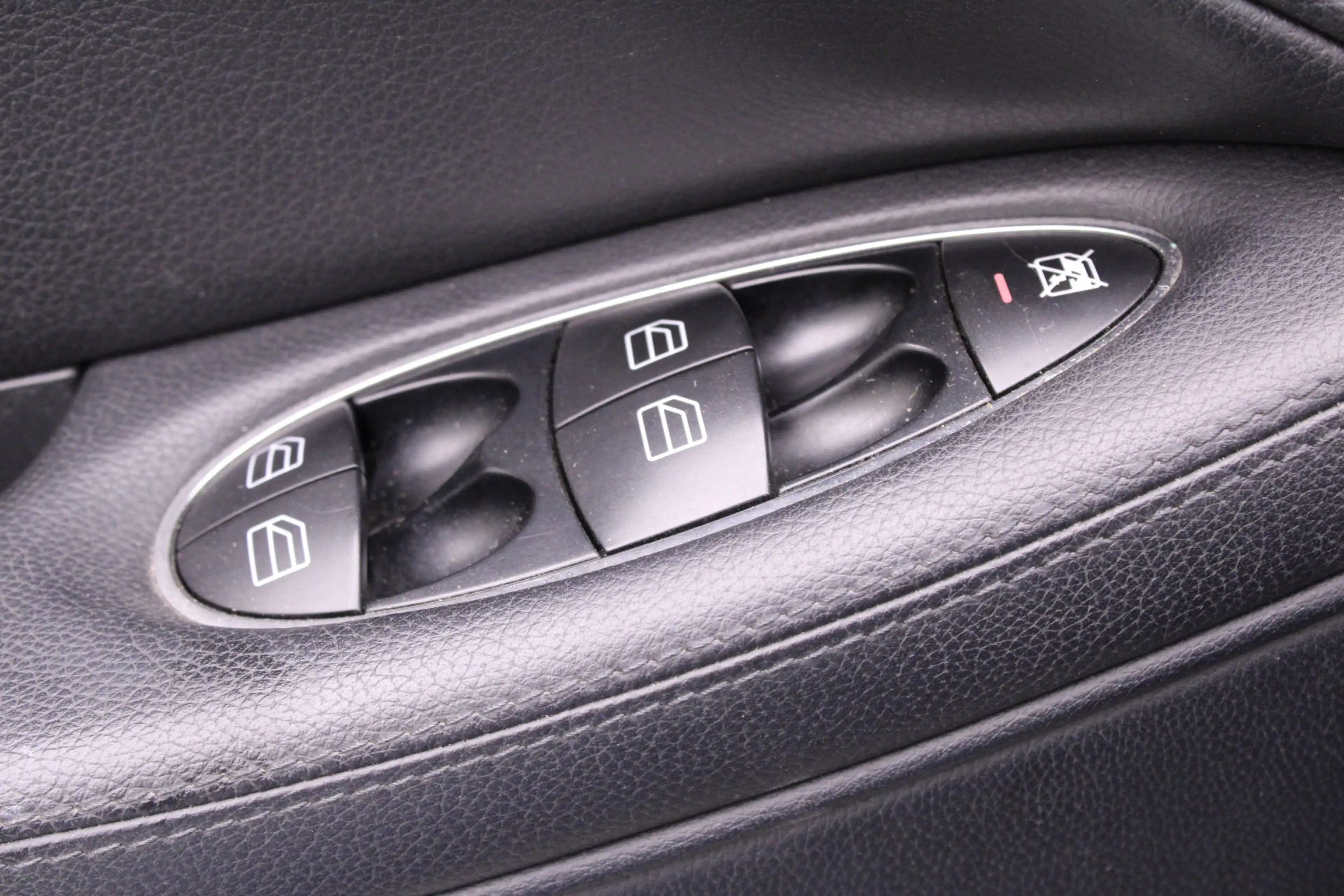 Mercedes-Benz CLS 350 | Automaat | Panoramadak / Climate / Leder Elektr. — photo 16