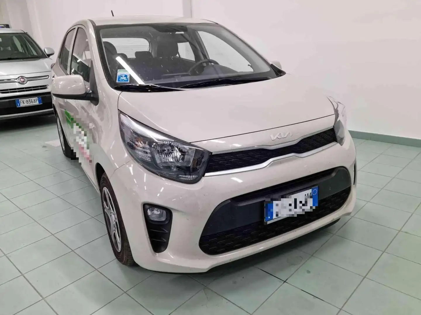 Kia Picanto 1.0 12V 5 porte Urban Beige - 1