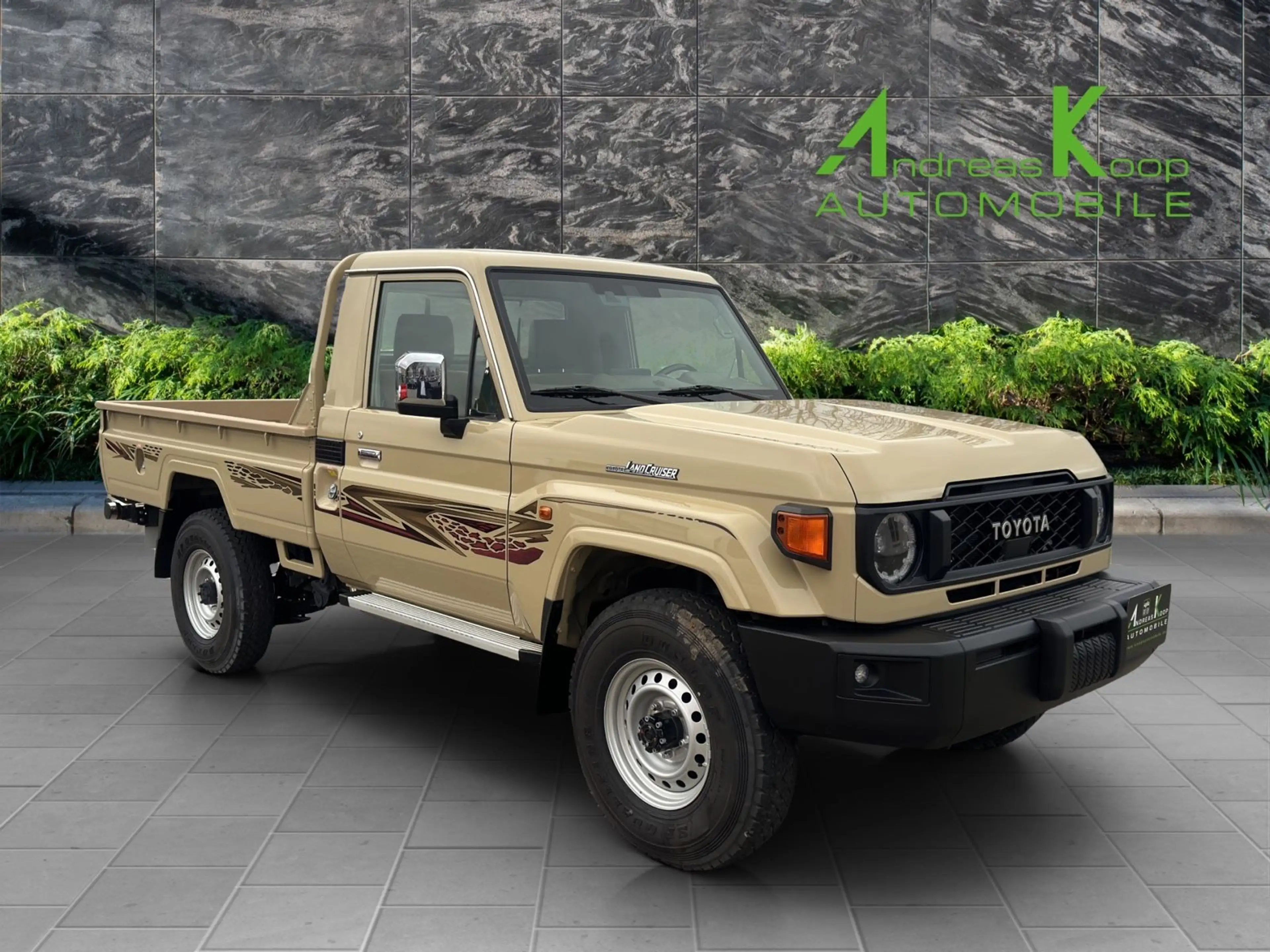 Toyota Land Cruiser GDJ 79 SC 2,8d Aut DLX LED SOFORT — photo 2