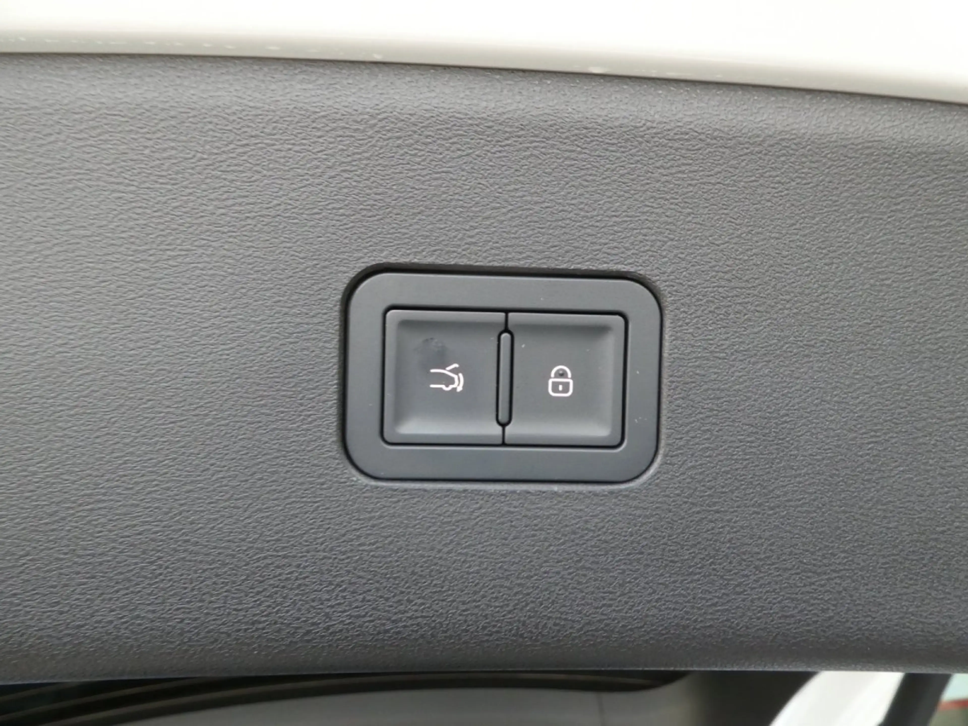 BYD Seal 6 DM-I Touring Comfort *Privacy*Pano*Leder*360Grad* — photo 12