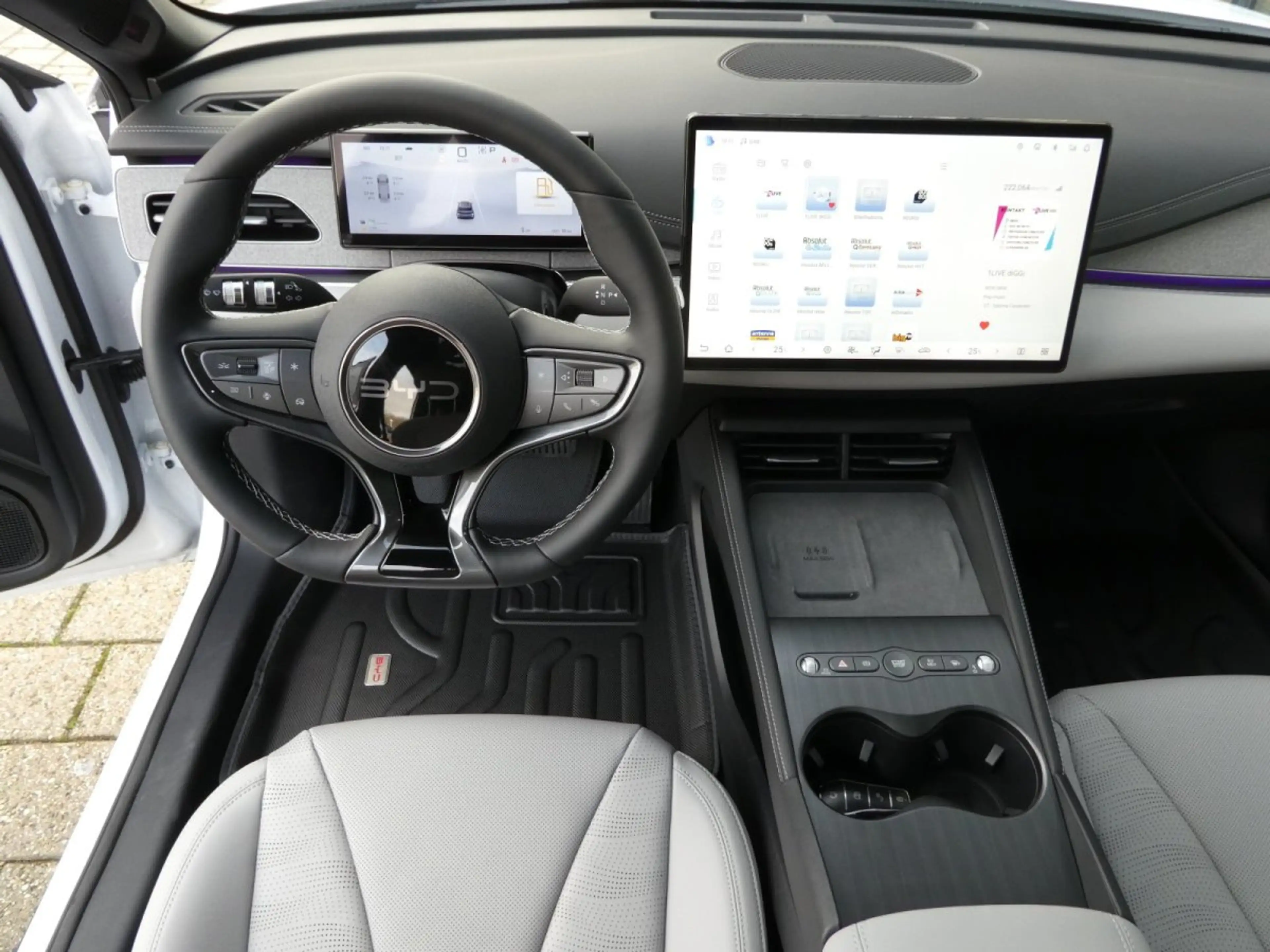 BYD Seal 6 DM-I Touring Comfort *Privacy*Pano*Leder*360Grad* — photo 15