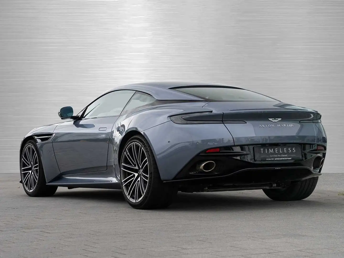 Aston Martin DB12 V8 Coupe Blau - 2