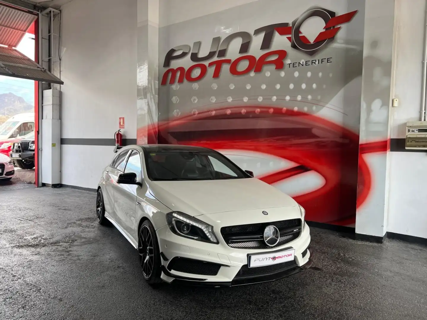 Mercedes-Benz A 45 AMG 4Matic 7G-DCT Blanco - 2