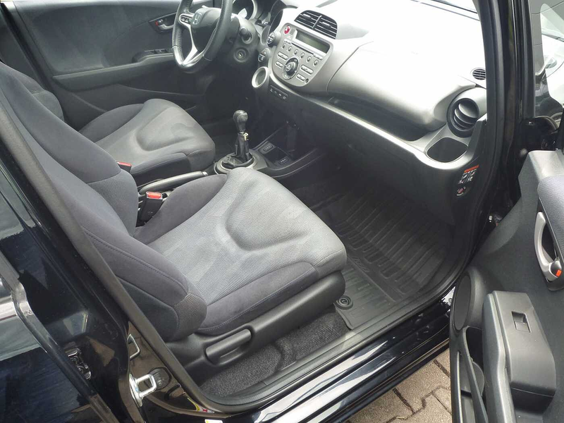 Honda Jazz 1.4 i-VTEC Elegance — photo 9