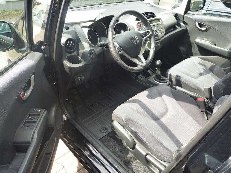 Honda Jazz 1.4 i-VTEC Elegance — photo 12