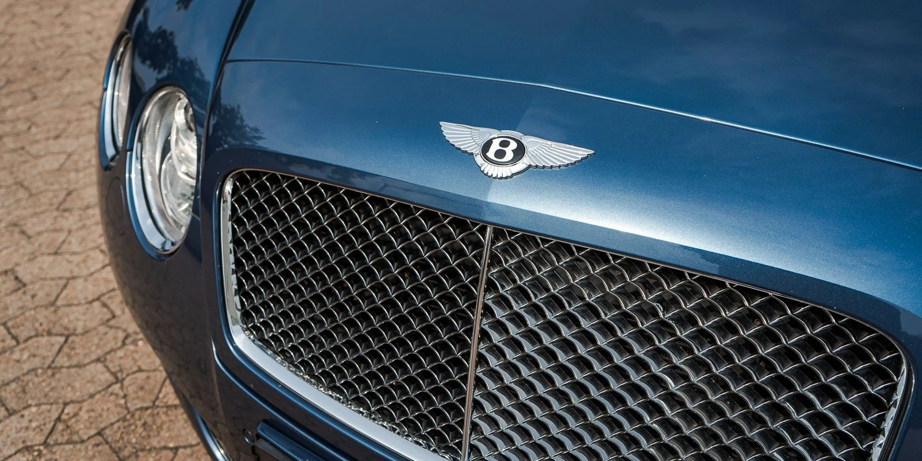 Bentley Continental GTC Speed — photo 9