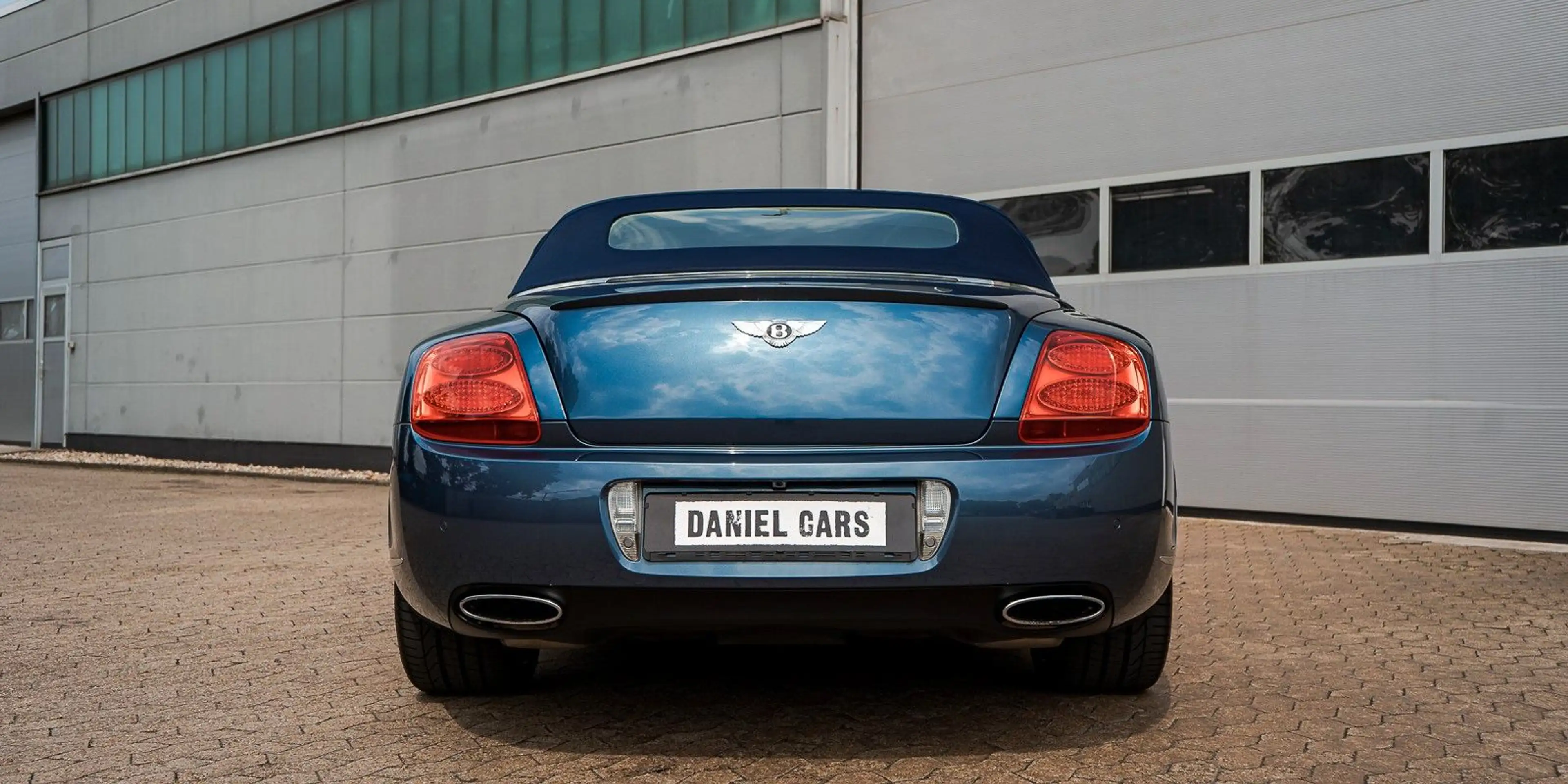 Bentley Continental GTC Speed — photo 6