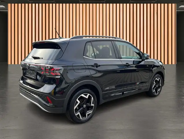 Volkswagen T-Cross view 26