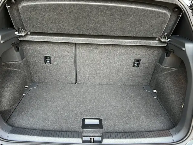Volkswagen T-Cross view 10