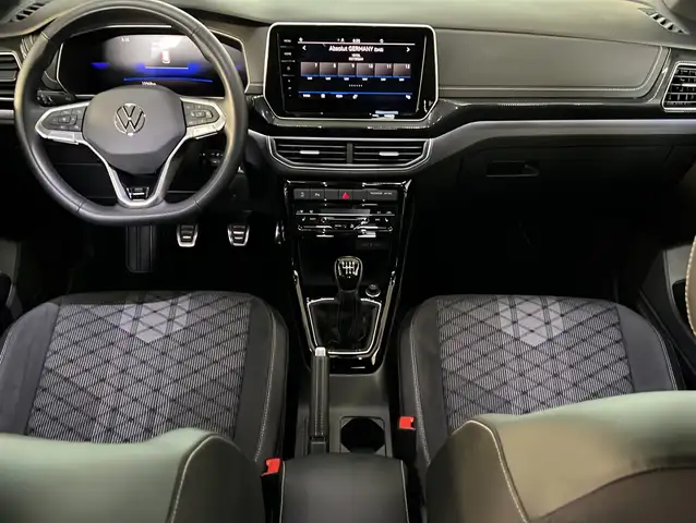 Volkswagen T-Cross view 8