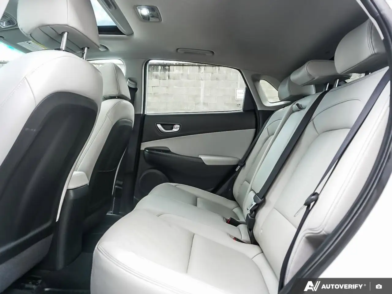 Hyundai KONA photo Hyundai KONA