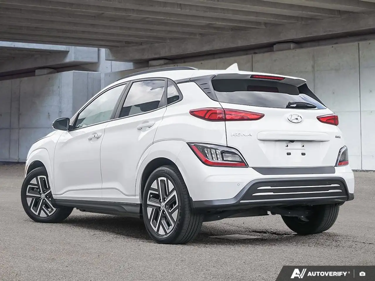 Hyundai KONA photo Hyundai KONA