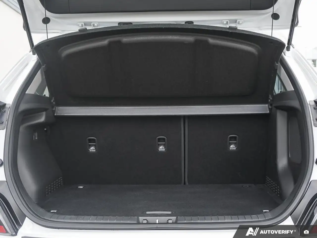 Hyundai KONA photo Hyundai KONA