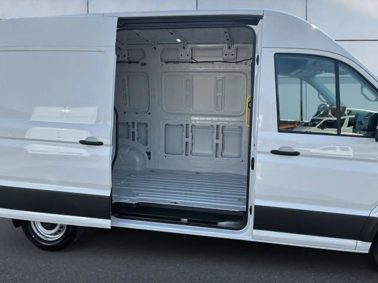 Volkswagen Crafter Kasten MR 35 TDI 6-Gang LED 10