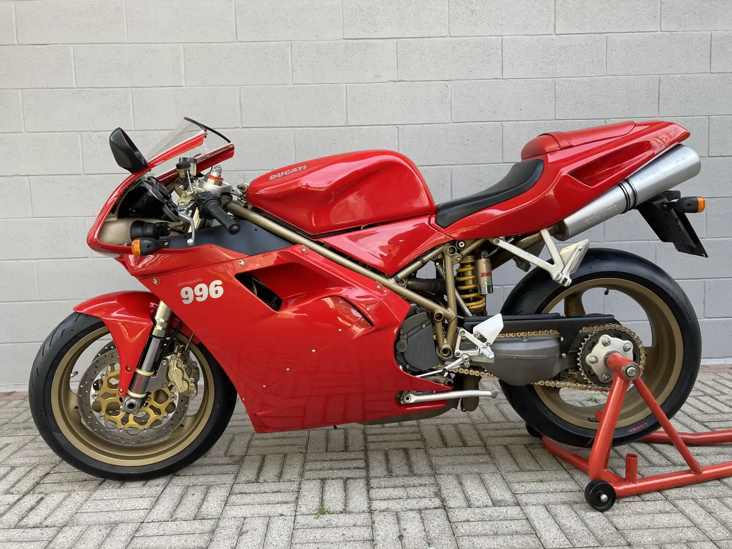Ducati 996 Biposto - 1