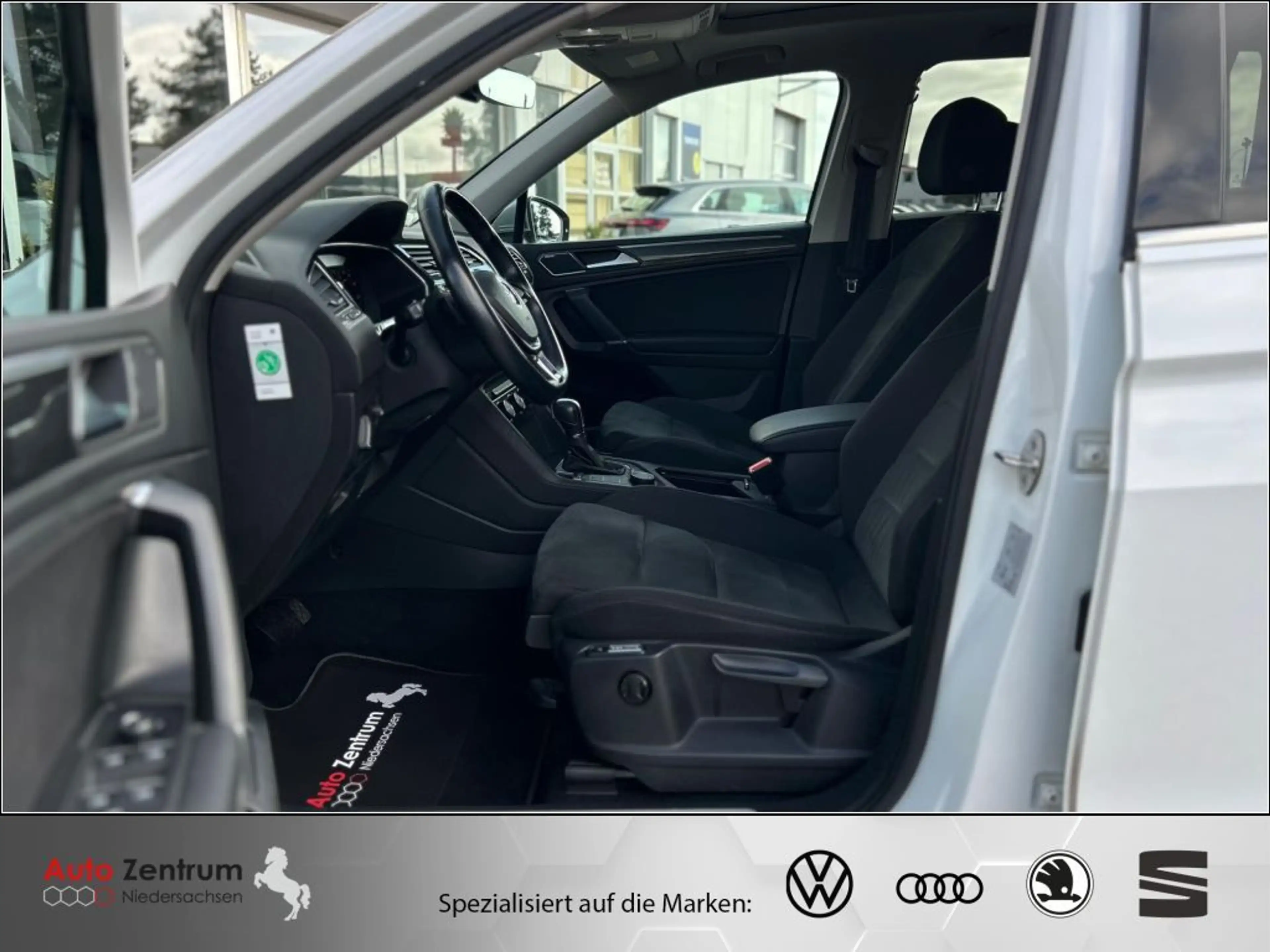 Volkswagen Tiguan Allspace 2.0 TDI 4M Highline DYNAUDIO AHK PANO HuD — photo 13