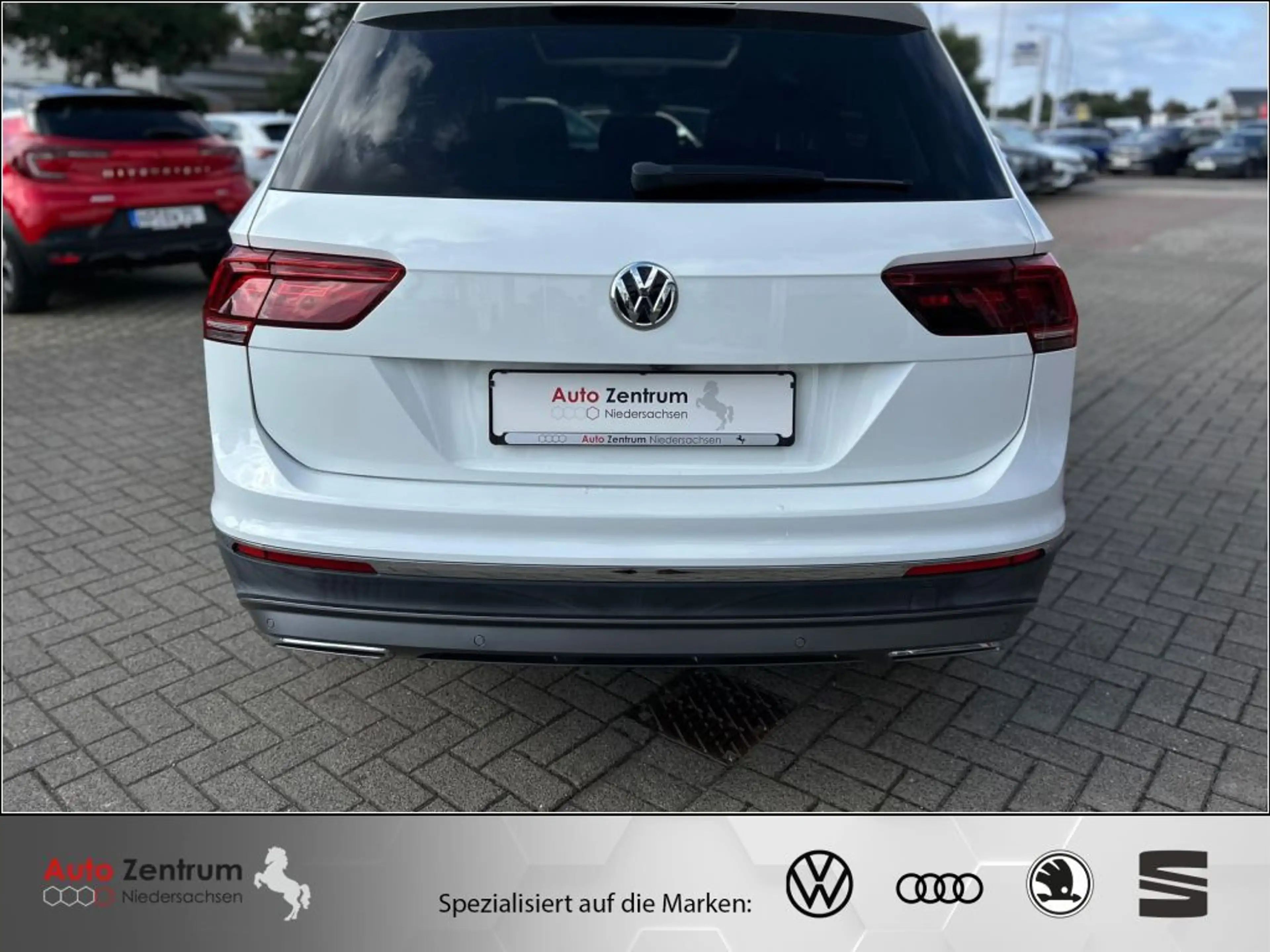 Volkswagen Tiguan Allspace 2.0 TDI 4M Highline DYNAUDIO AHK PANO HuD — photo 9