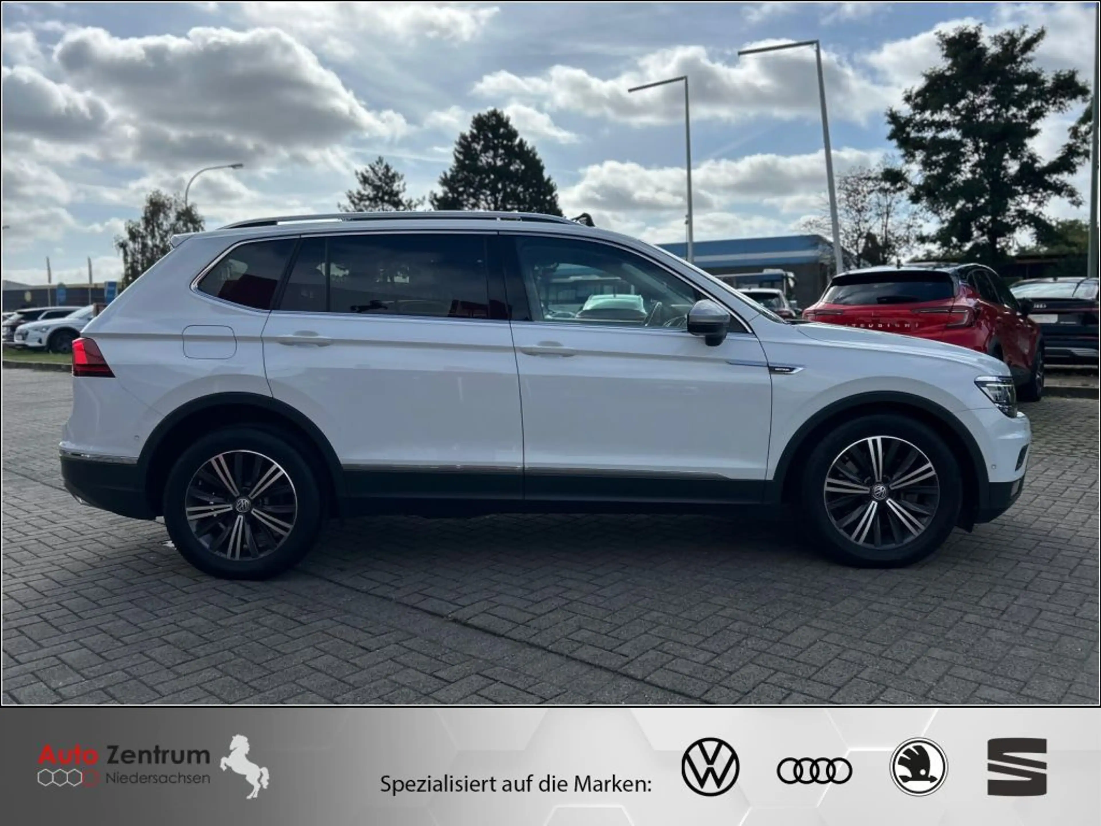 Volkswagen Tiguan Allspace 2.0 TDI 4M Highline DYNAUDIO AHK PANO HuD — photo 8
