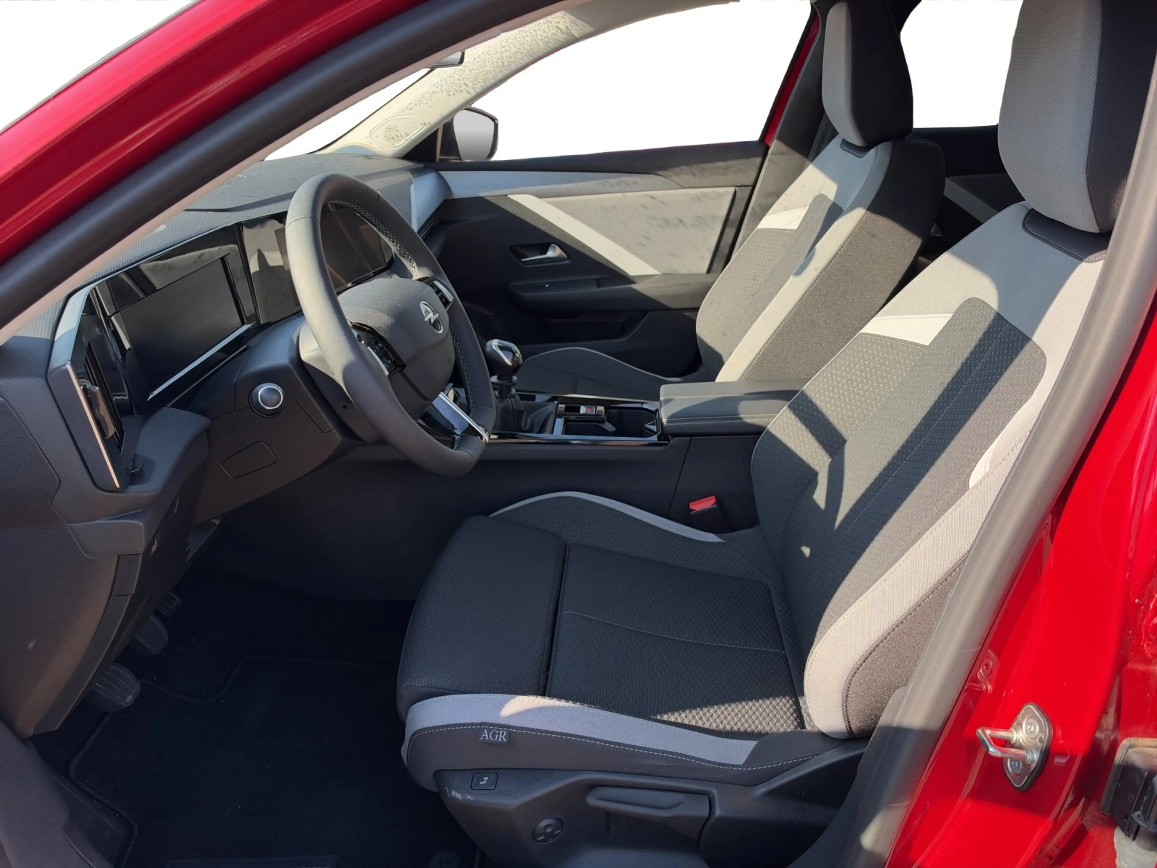 Opel Astra L Edition 1,2 Turbo Navi+SHZ+LHZ+PDC+LED — photo 10