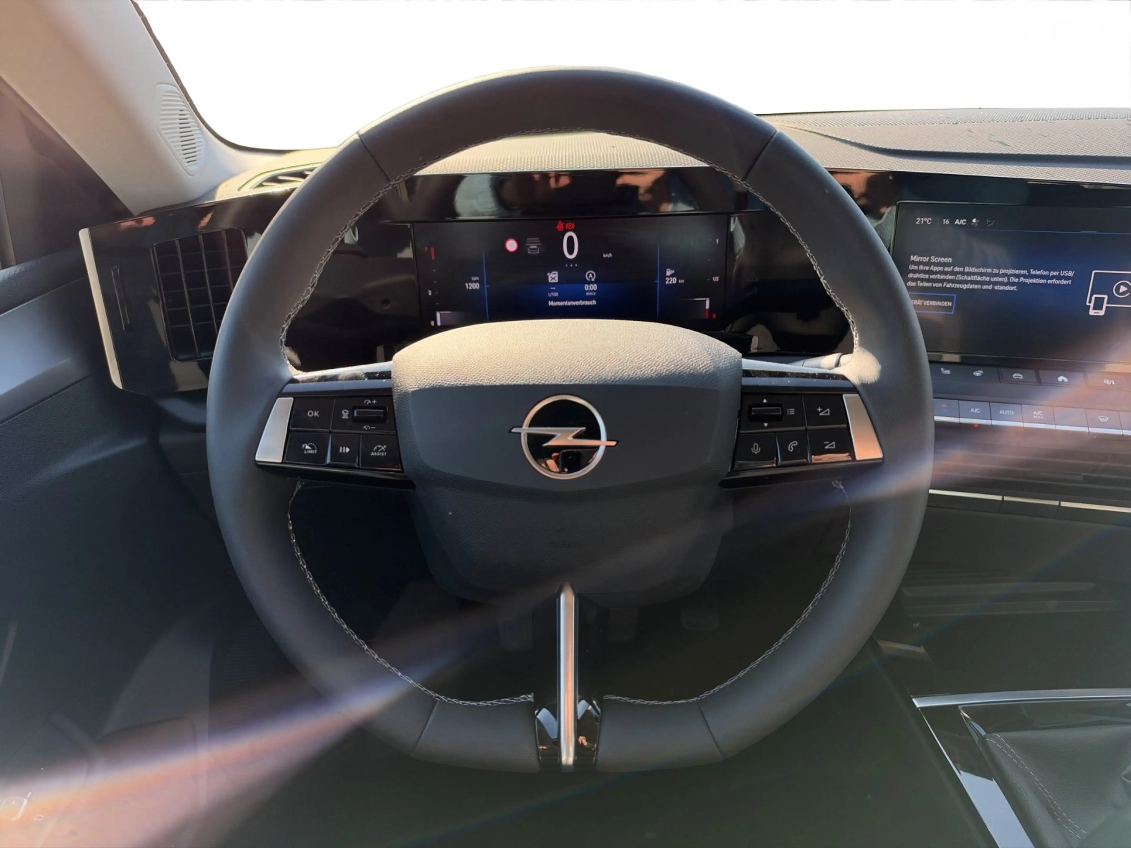 Opel Astra L Edition 1,2 Turbo Navi+SHZ+LHZ+PDC+LED — photo 12