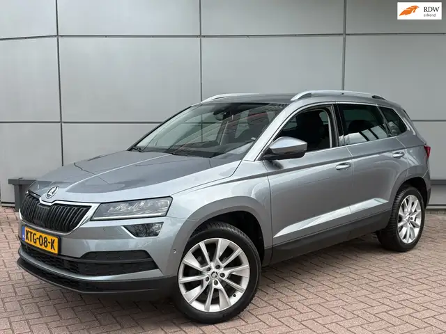 Skoda Karoq 1.5 TSI ACT Style | Trekhaak | LED | Virtual | Sto