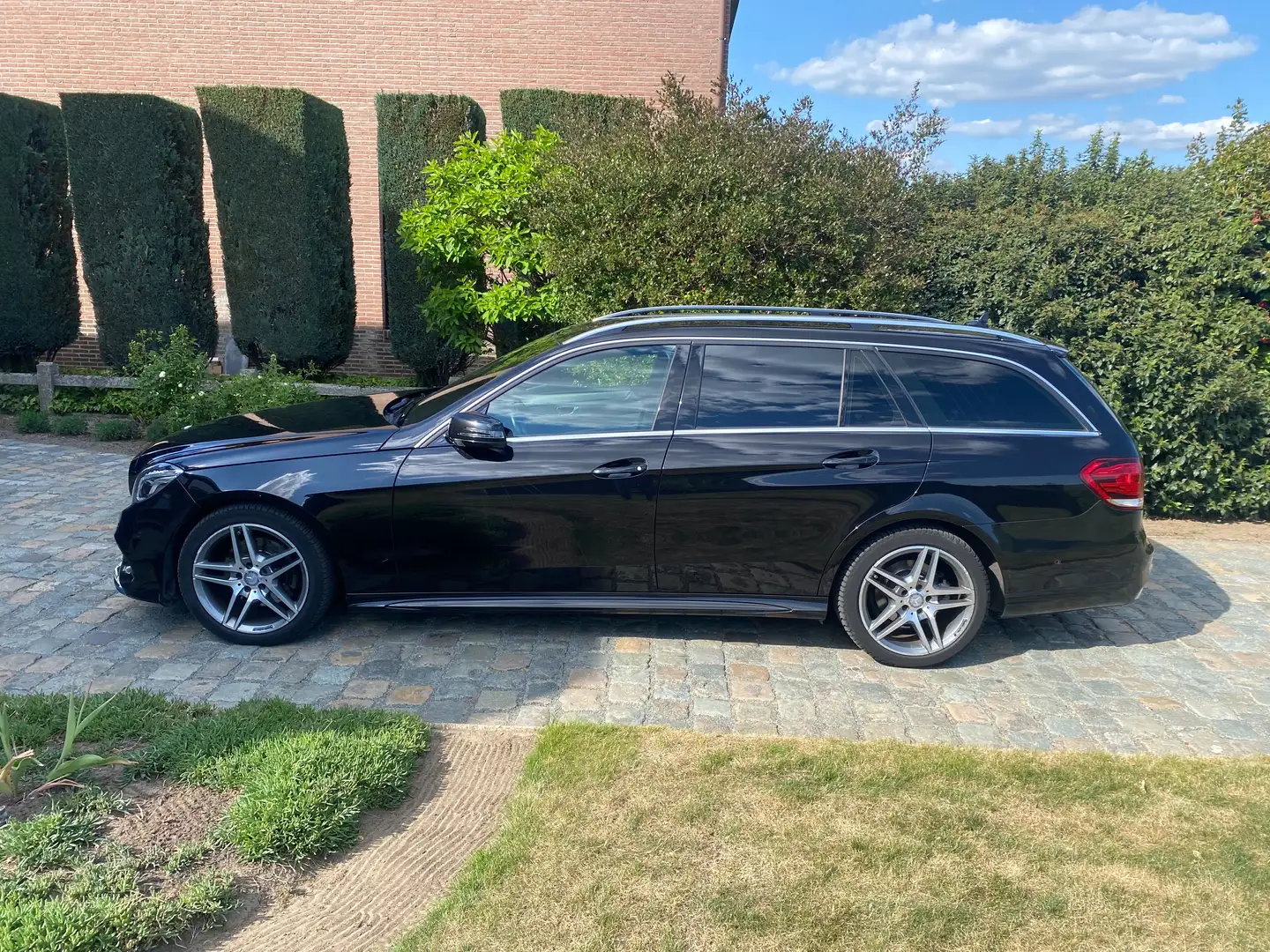 Mercedes-Benz E 200 E 200 T BlueTEC 7G-TRONIC Edition E Noir - 1