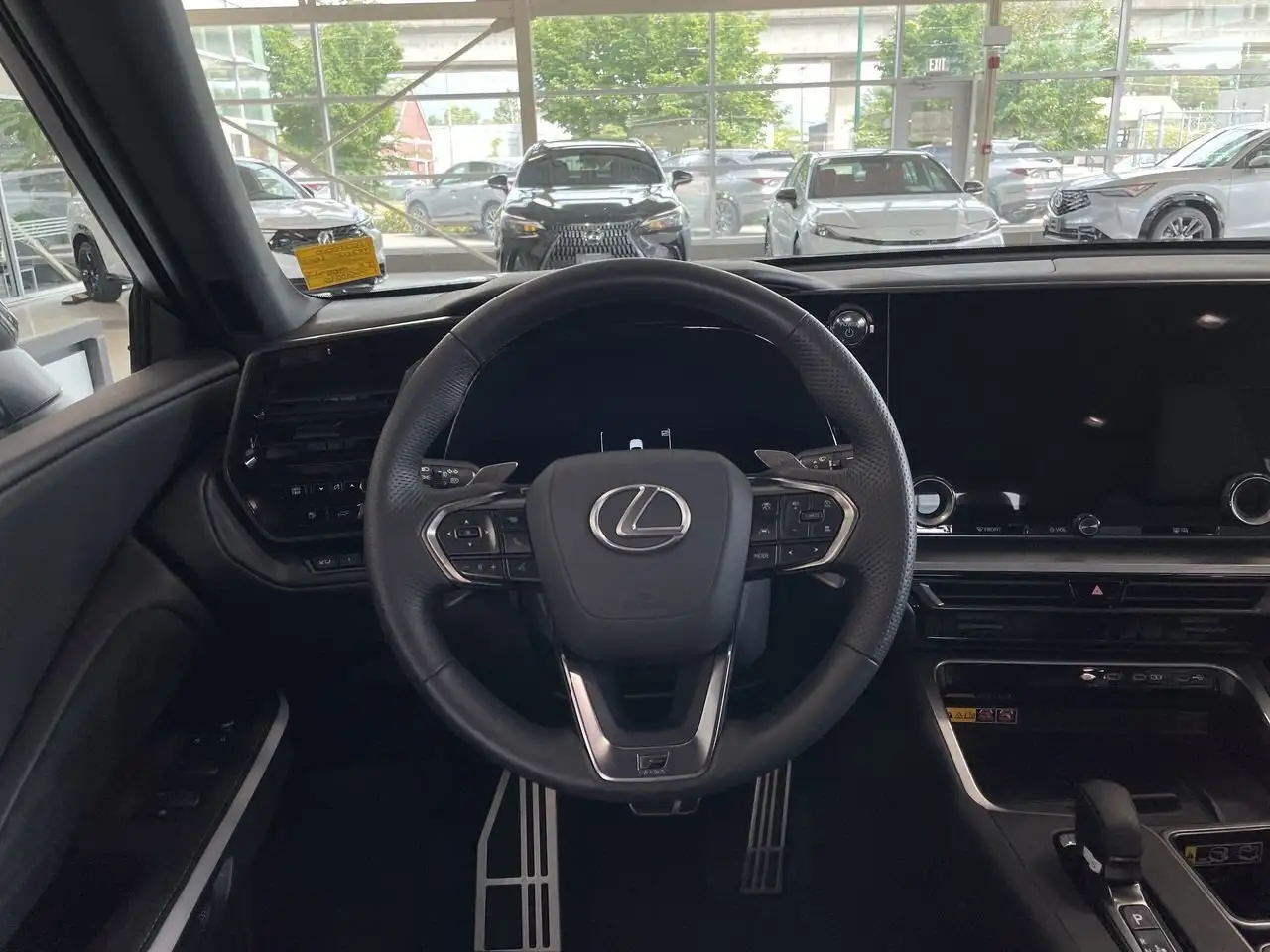 Lexus TX снимка Lexus TX
