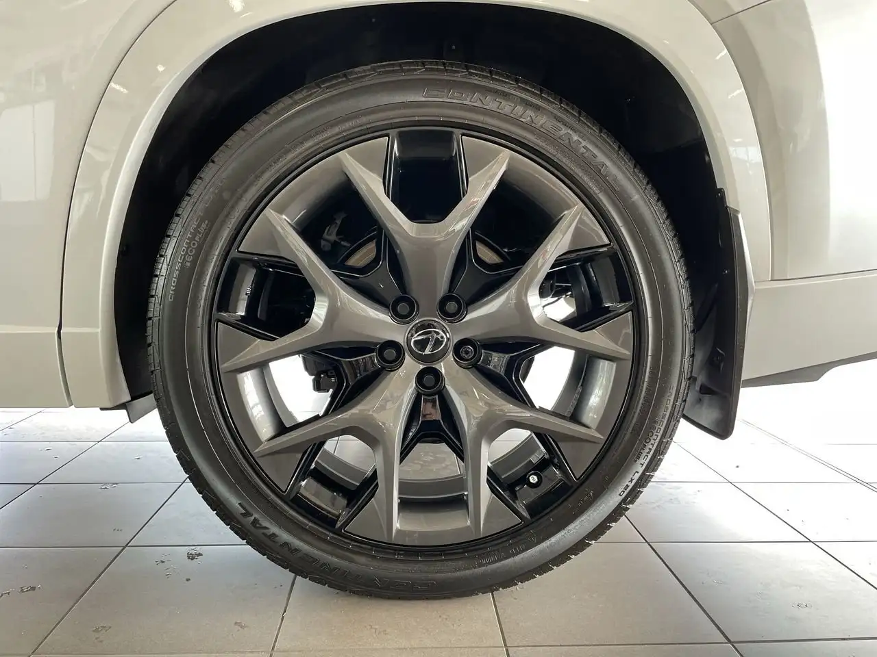 Lexus TX снимка Lexus TX