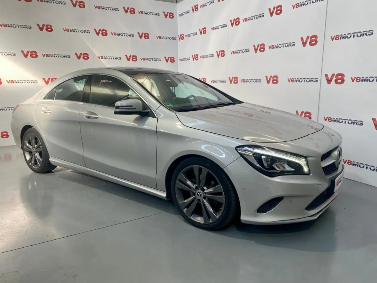 Mercedes-Benz MERCEDES-BENZ Clase CLA Berlina  Automático de 4 Gris - 1