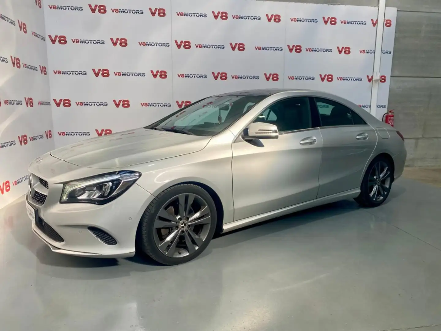Mercedes-Benz MERCEDES-BENZ Clase CLA Berlina  Automático de 4 Gris - 2