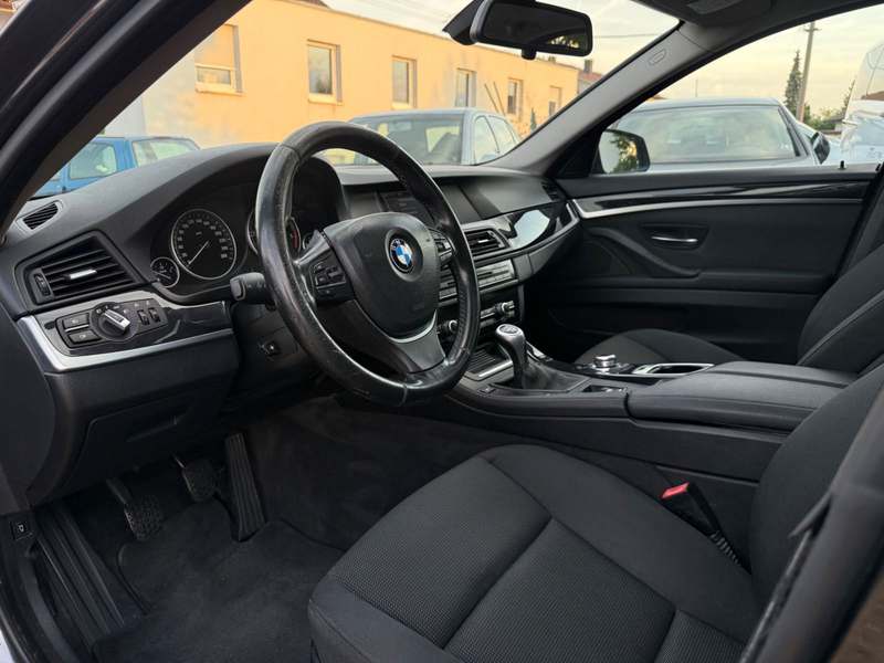 BMW 520 d Limousine *STDHZG*AHK*MEMORY*XENON*S-DACH* — photo 9