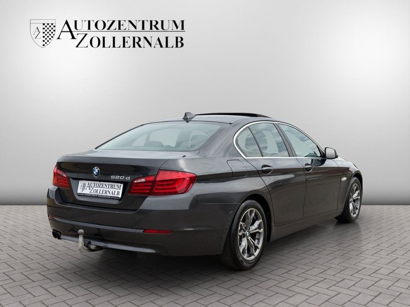 BMW 520 d Limousine *STDHZG*AHK*MEMORY*XENON*S-DACH* — photo 6