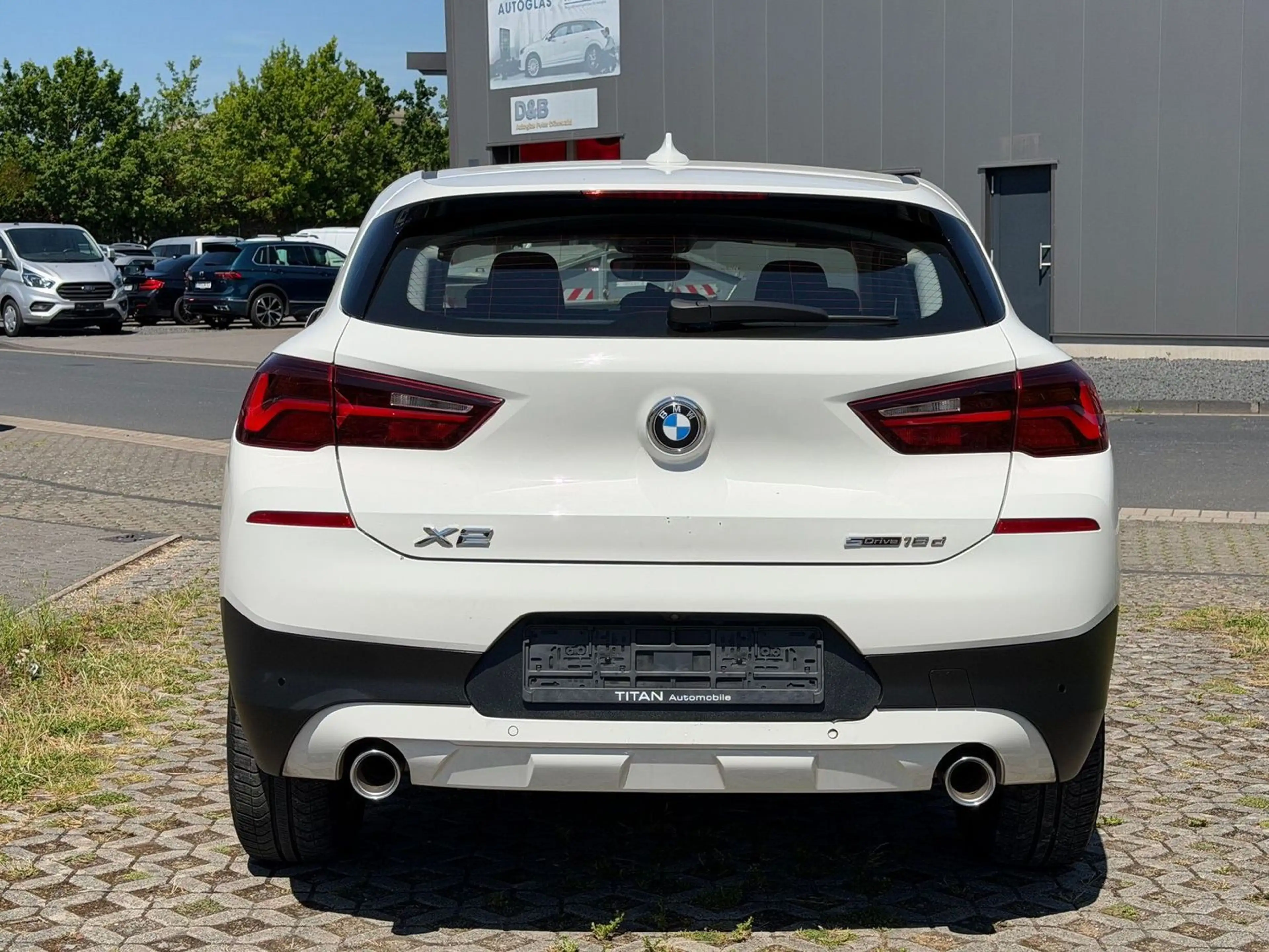 BMW iX2 sDrive 18 d Advantage/TÜV/Kamera/Klima/LED/Navi — photo 12