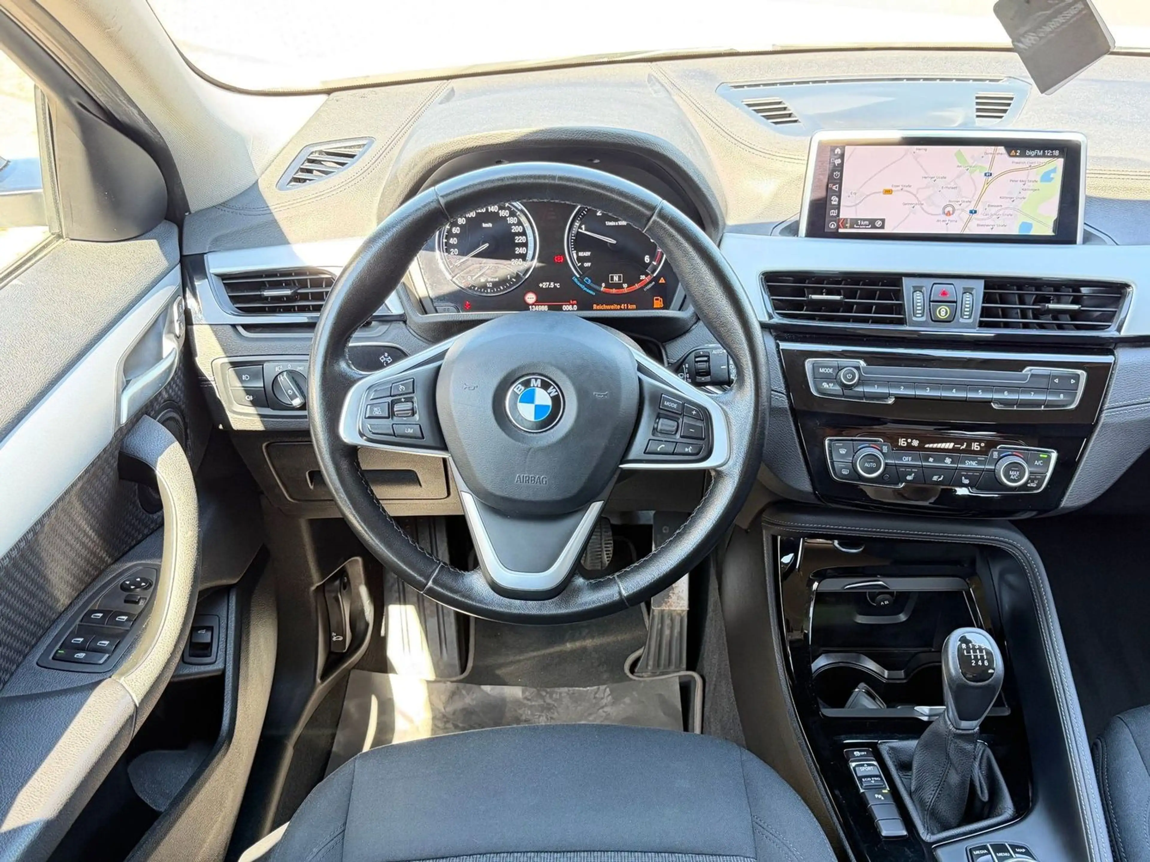 BMW iX2 sDrive 18 d Advantage/TÜV/Kamera/Klima/LED/Navi — photo 5