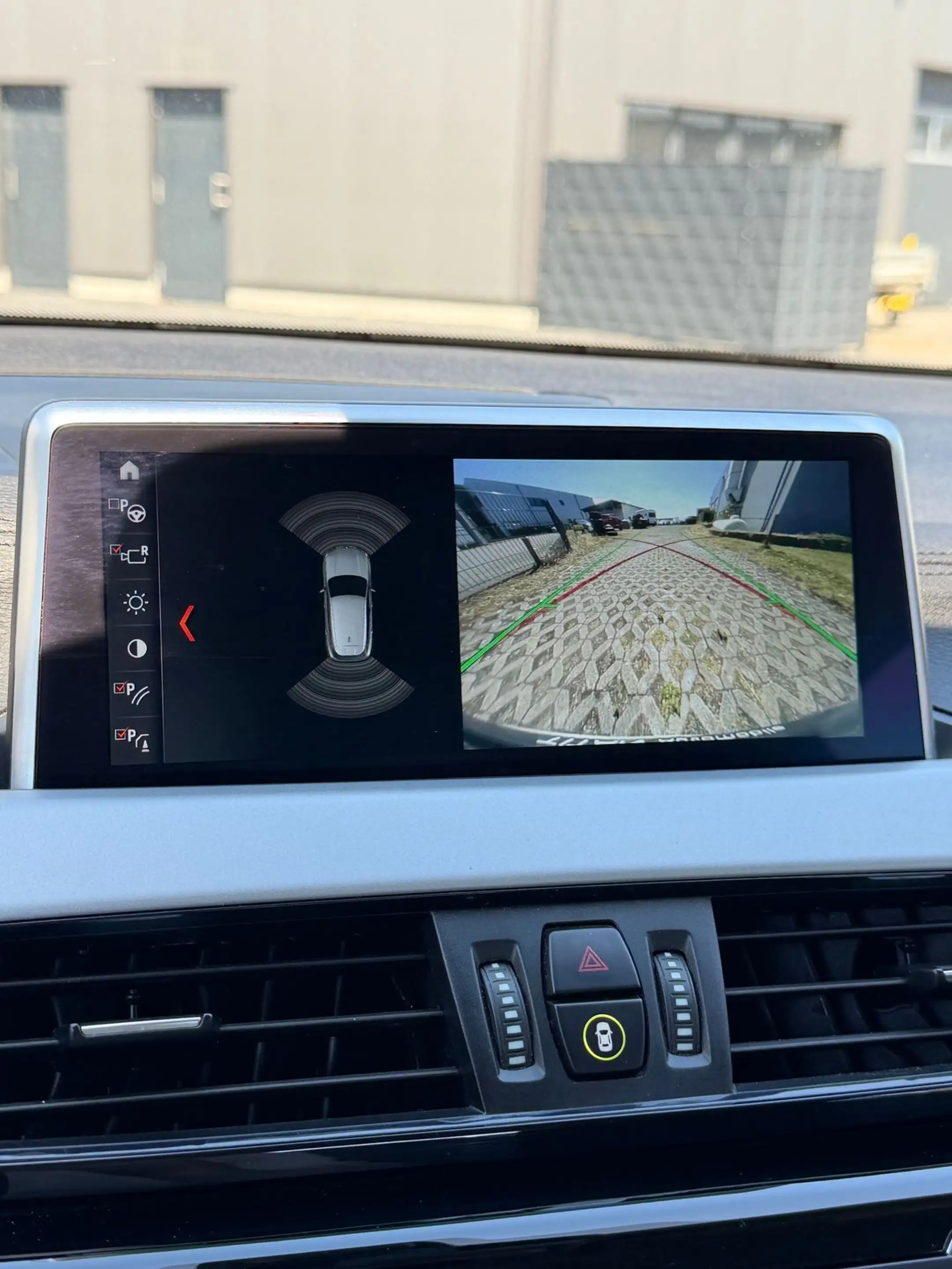 BMW iX2 sDrive 18 d Advantage/TÜV/Kamera/Klima/LED/Navi — photo 7