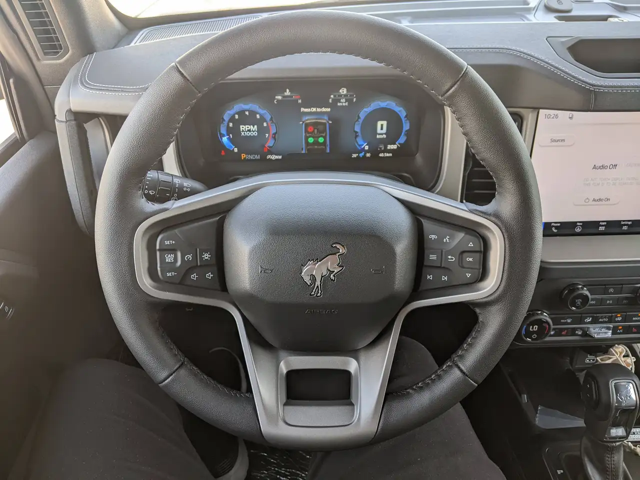 Ford Bronco photo Ford Bronco
