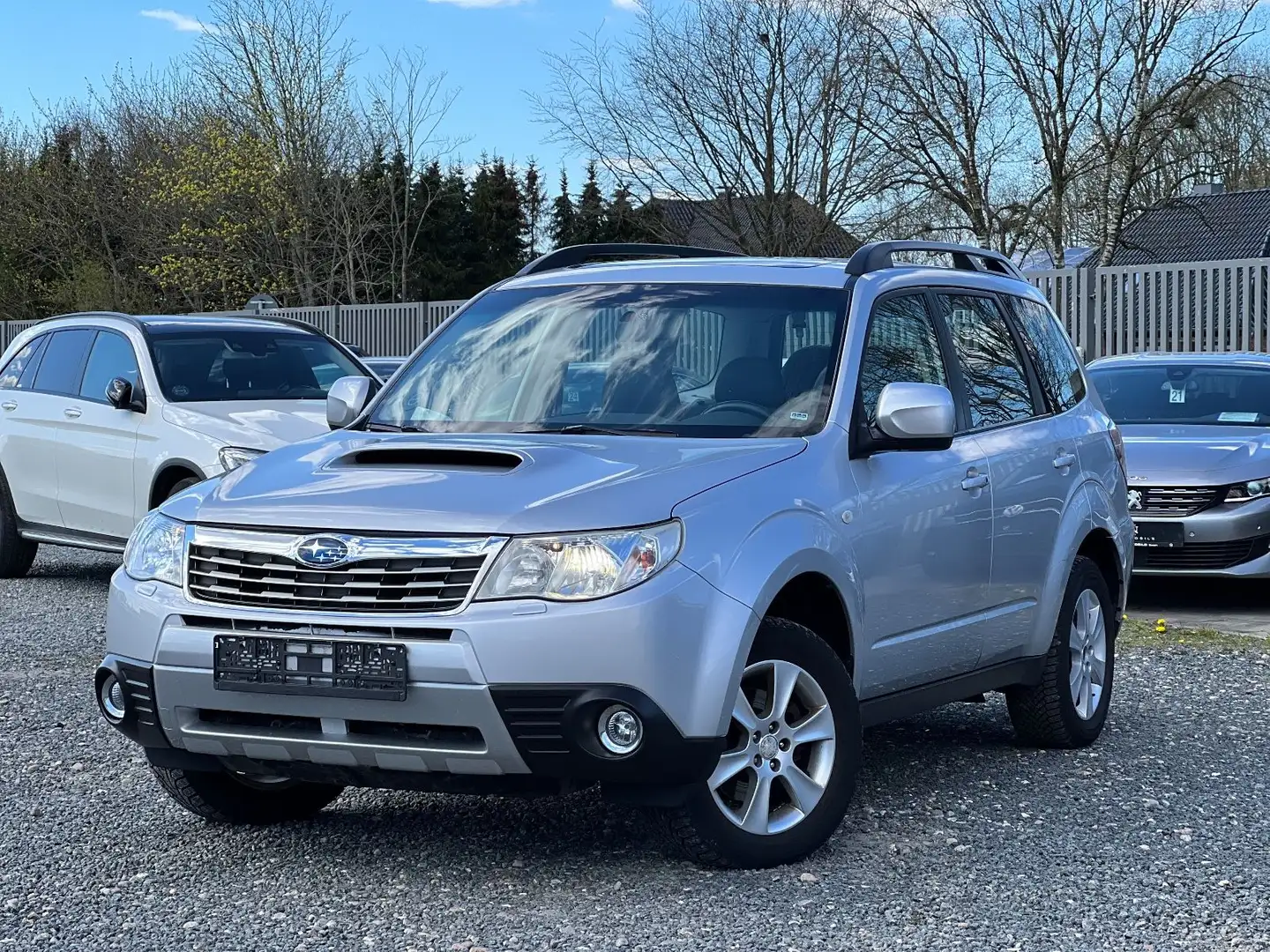 Subaru Forester 2.0D Exclusive Navigation Silver - 1
