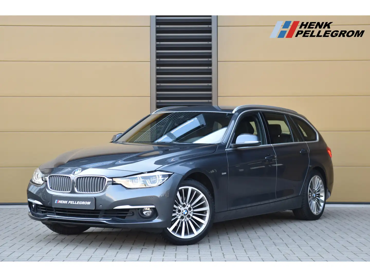 BMW 320 3-serie Touring 320i Edition Luxury Line * Hifi * Grau - 1