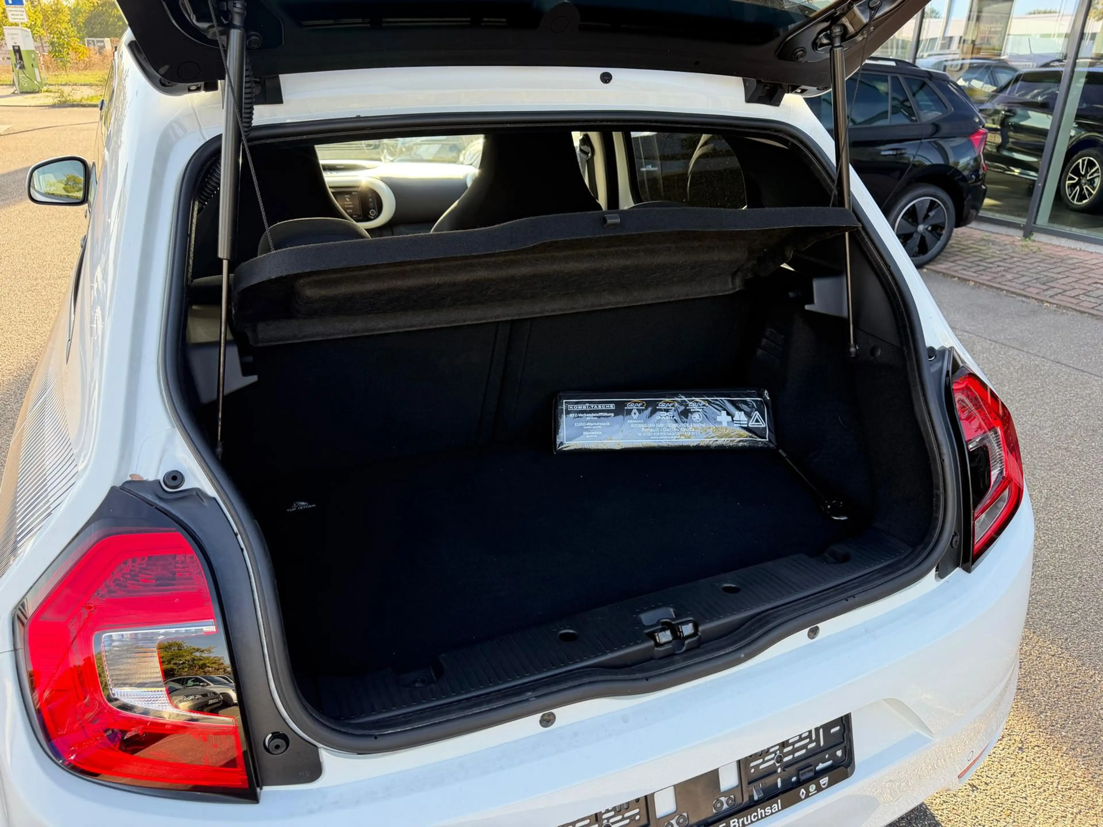 Renault Twingo Twingo 0.9 TCe 90 Limited (EURO 6d-TEMP) — photo 6